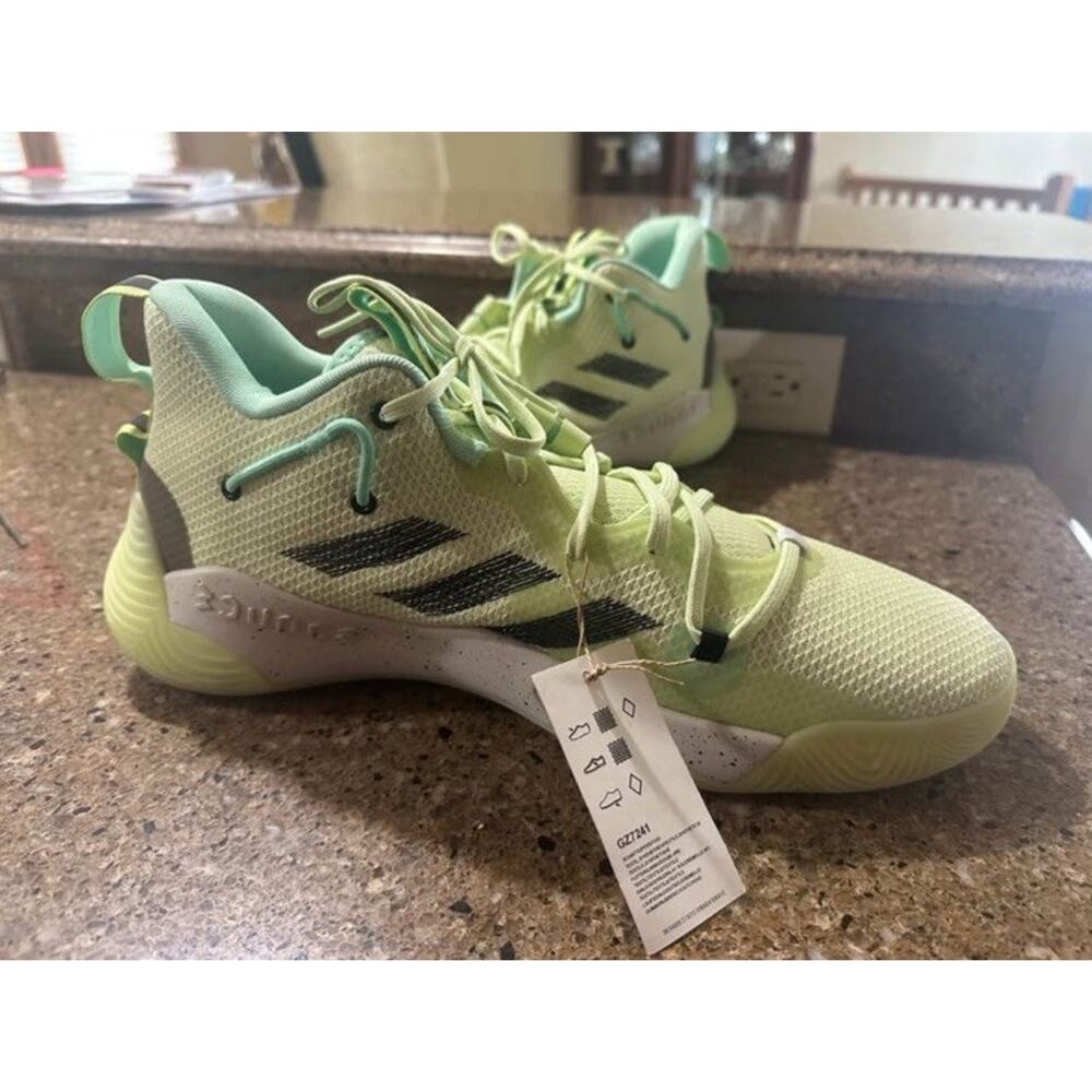 Men’s Harden Step Back 3 Adidas Athletic Shoes Size 14.5